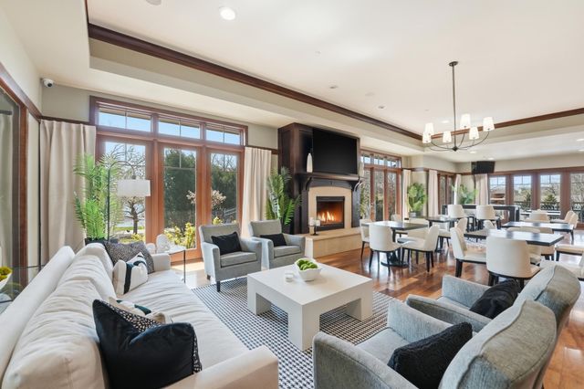 8808 Lake Riley Drive, Chanhassen, MN 55317