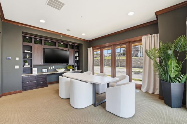 8808 Lake Riley Drive, Chanhassen, MN 55317