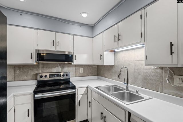 601 River Hill Circle E3, Columbia, SC 29210
