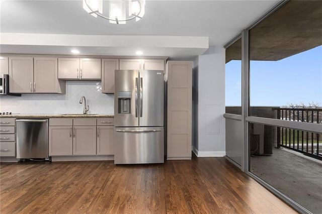 600 Admiral Boulevard 601, Kansas City, MO 64106