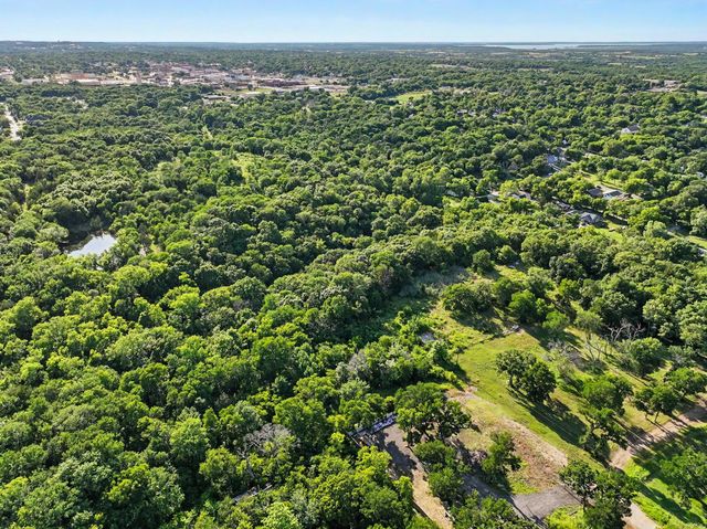 830 E Morgan Street, Denison, TX 75021