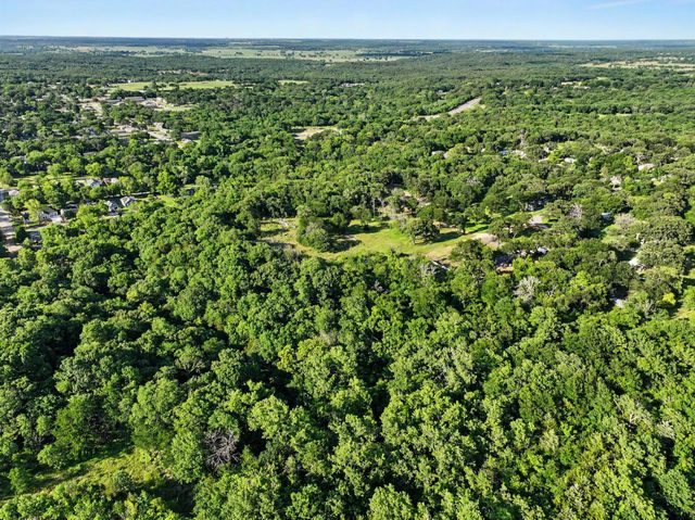 830 E Morgan Street, Denison, TX 75021