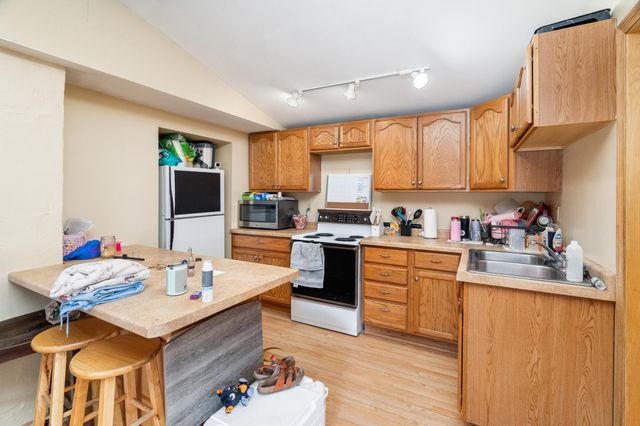 1910 Greysolon Road, Duluth, MN 55812