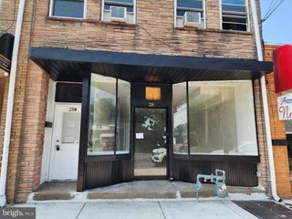28 S MACDADE BLVD #A, Glenolden, PA 19036