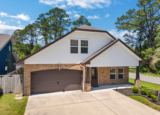 1200 French Quarter Way, Fort Walton Beach, FL 32547