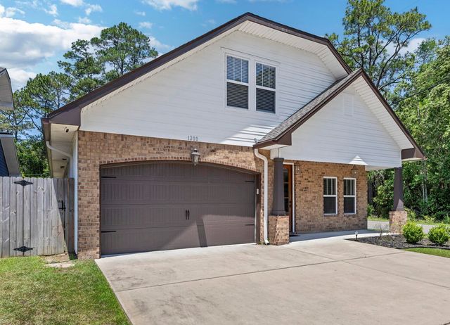 1200 French Quarter Way, Fort Walton Beach, FL 32547