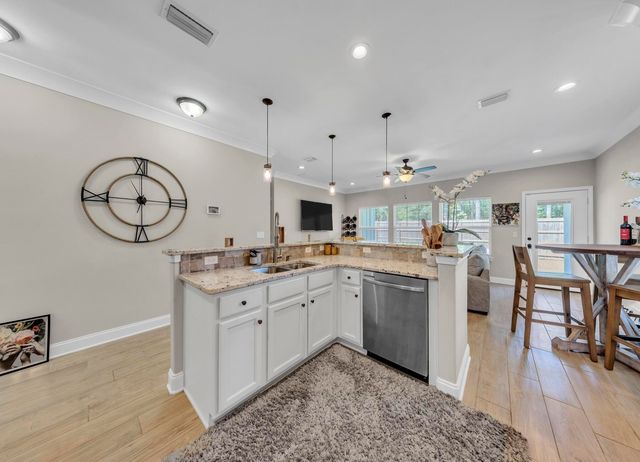 1200 French Quarter Way, Fort Walton Beach, FL 32547