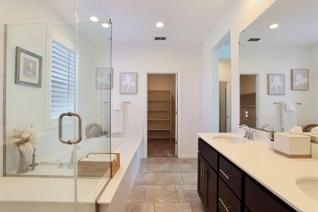 2662 Veneto Ct, Lodi, CA 95242