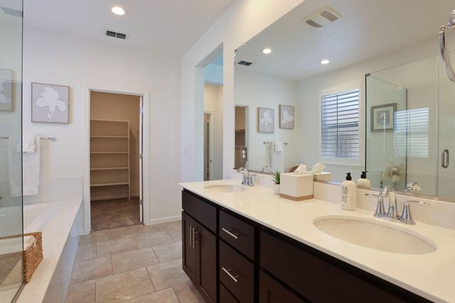 2662 Veneto Ct, Lodi, CA 95242