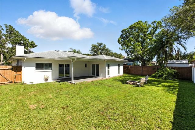 10302 OAKHAVEN DRIVE, Pinellas Park, FL 33782