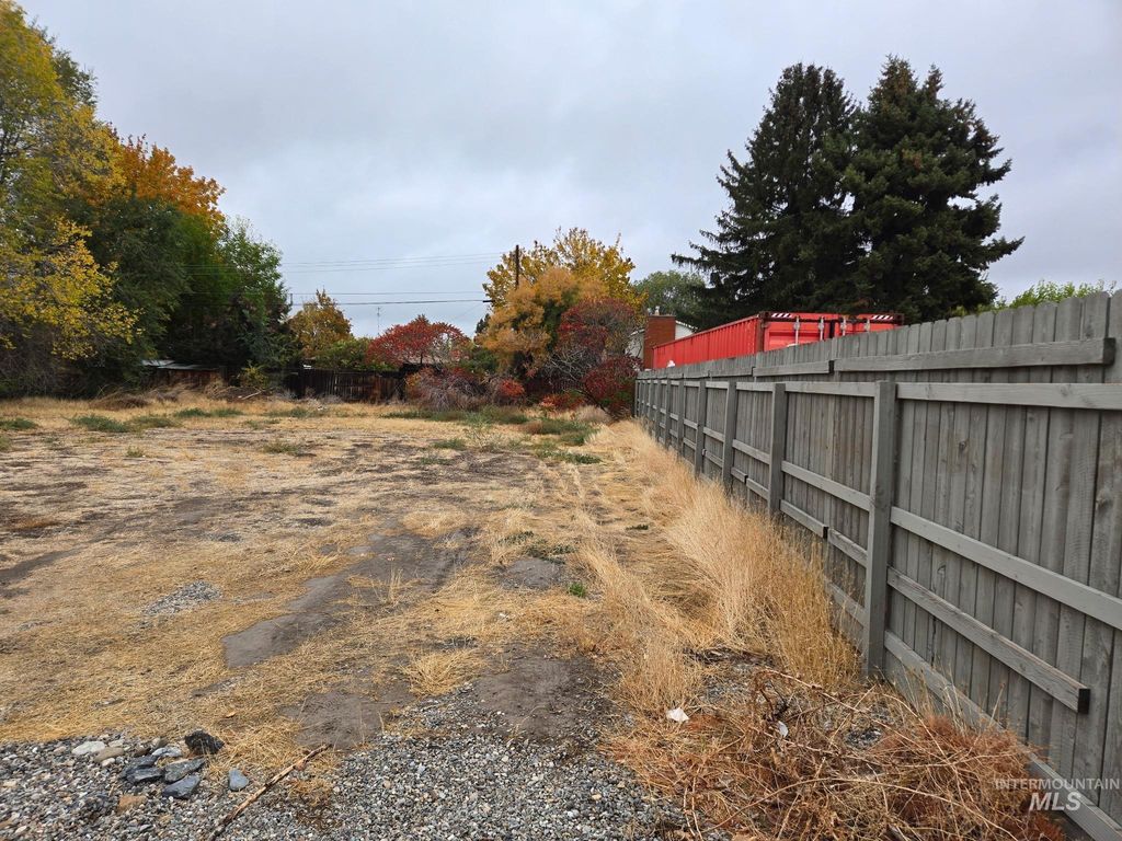 2163 Elizabeth Boulevard, Twin Falls, ID 83301 photo 5