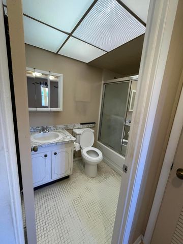 2781 N Pine Island Road 302, Sunrise, FL 33322