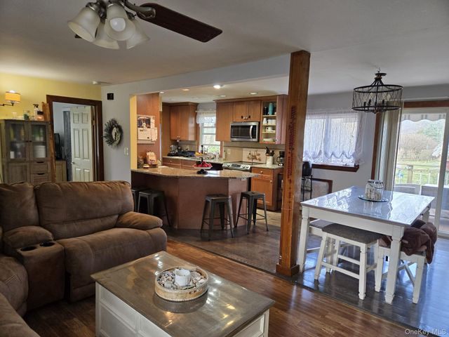14 Lowell Road, Carmel, NY 10512