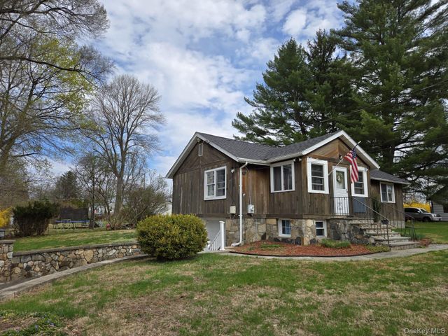 14 Lowell Road, Carmel, NY 10512