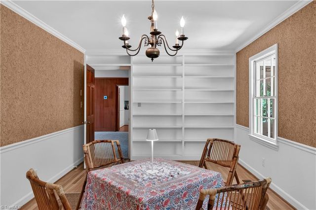 7015 Woodlark Court, Clemmons, NC 27012