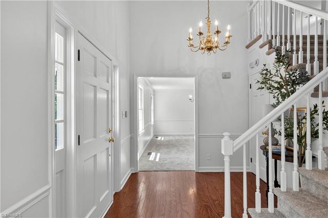 7015 Woodlark Court, Clemmons, NC 27012