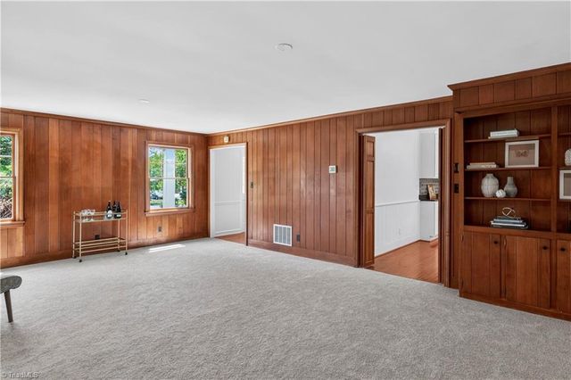 7015 Woodlark Court, Clemmons, NC 27012
