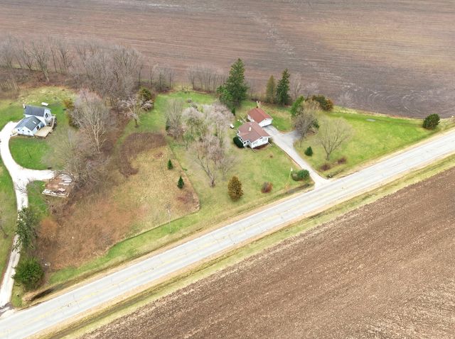 11530 S Il Route 23, Marengo, IL 60152