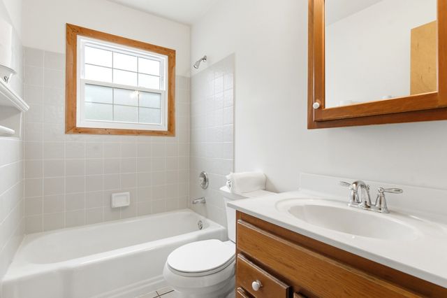 11530 S Il Route 23, Marengo, IL 60152