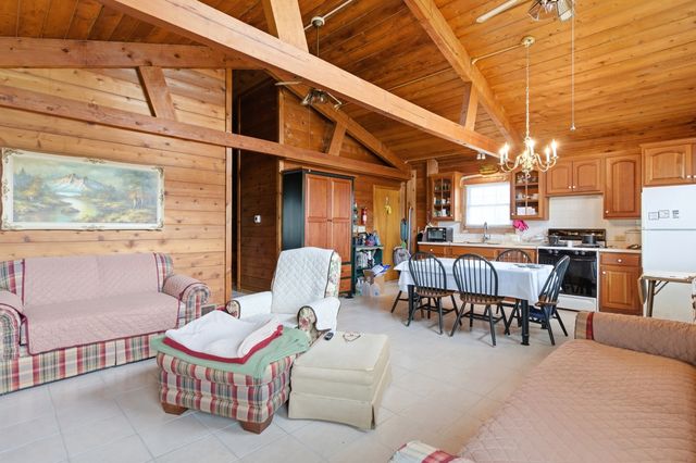 11530 S Il Route 23, Marengo, IL 60152