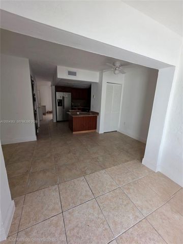 10972 SW 4th Street J2, Sweetwater, FL 33174