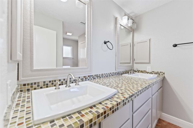 703 Brookford Drive, Missouri City, TX 77489