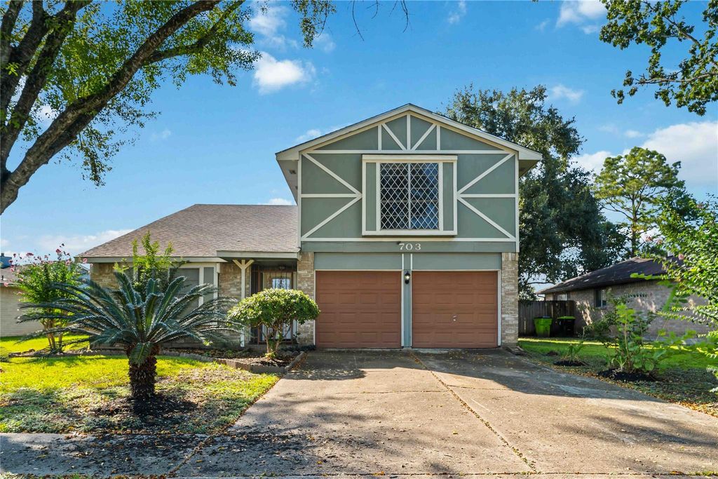 703 Brookford Drive, Missouri City, TX 77489