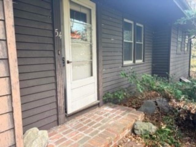 54 Hilldale Rd, Ashland, MA 01721