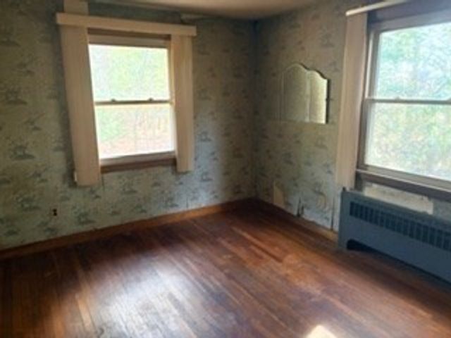 54 Hilldale Rd, Ashland, MA 01721