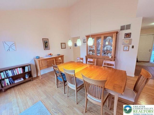 3034 West Whitehall Street, Allentown City, PA 18104