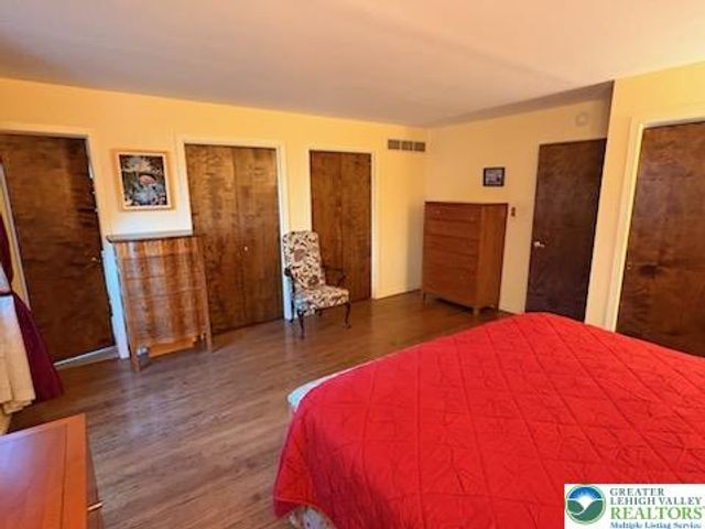 3034 West Whitehall Street, Allentown City, PA 18104