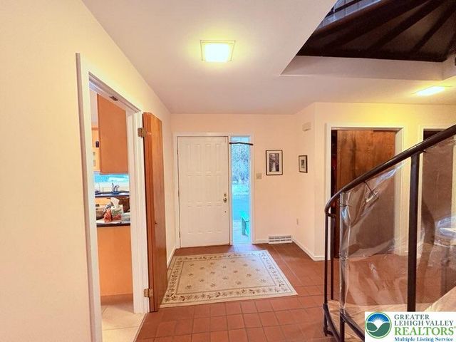 3034 West Whitehall Street, Allentown City, PA 18104