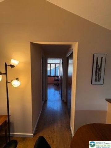 3034 West Whitehall Street, Allentown City, PA 18104