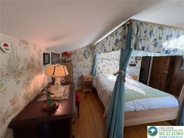 3034 West Whitehall Street, Allentown City, PA 18104