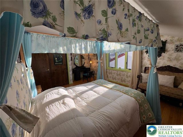 3034 West Whitehall Street, Allentown City, PA 18104