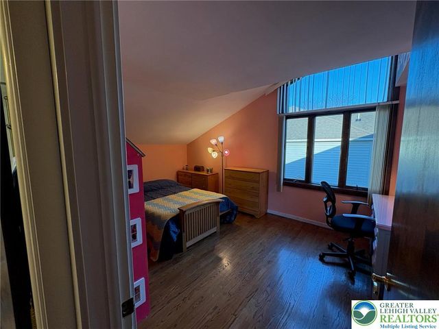 3034 West Whitehall Street, Allentown City, PA 18104