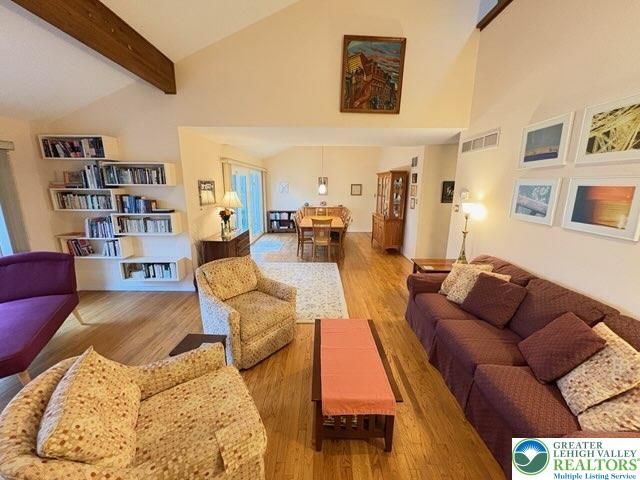 3034 West Whitehall Street, Allentown City, PA 18104