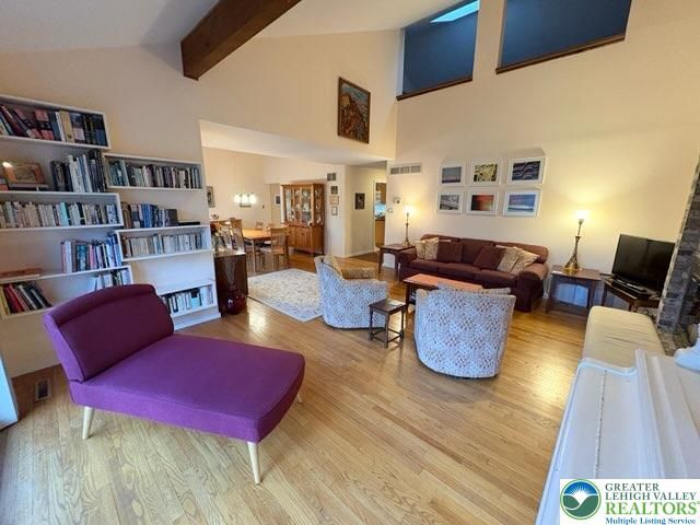 3034 West Whitehall Street, Allentown City, PA 18104