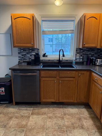 9 Amy Way, Concord, NH 03303