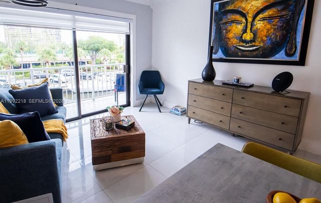 1650 NE 115th St 302, Miami, FL 33181