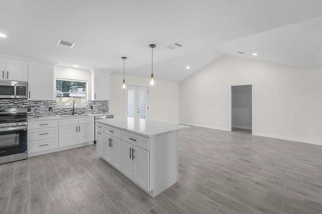 13907 Duncannon Drive, Houston, TX 77015