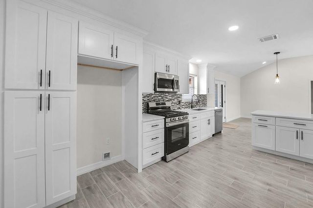 13907 Duncannon Drive, Houston, TX 77015