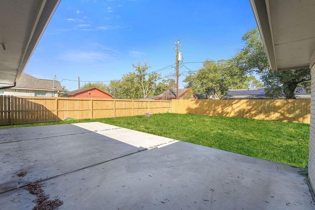 13907 Duncannon Drive, Houston, TX 77015