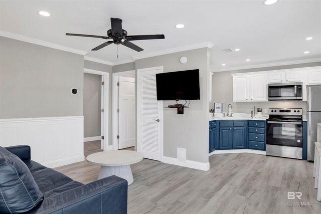 620 W Beach Boulevard 9, Gulf Shores, AL 36542