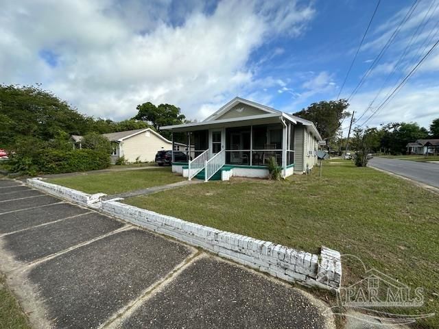 1600 W Gregory St, Pensacola, FL 32502