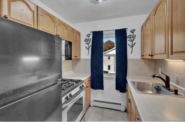 83 Finch 2B, Islip, NY 11751