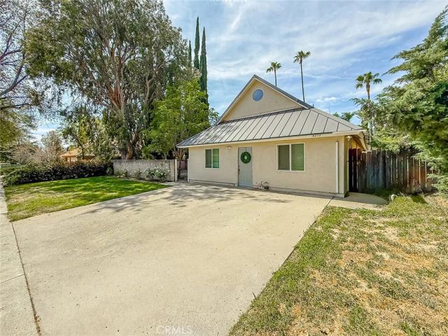 8371 Capistrano Avenue, West Hills, CA 91304