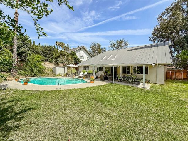 8371 Capistrano Avenue, West Hills, CA 91304