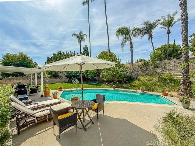 8371 Capistrano Avenue, West Hills, CA 91304
