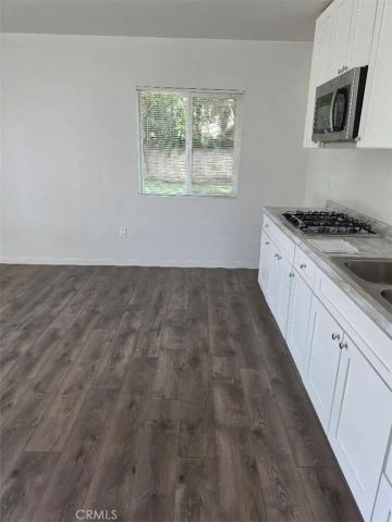 8371 Capistrano Avenue, West Hills, CA 91304